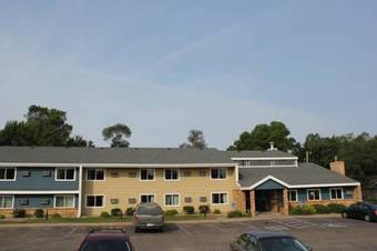 Motel Nichols Inn & Suites