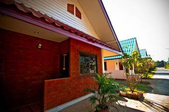 Hotel Waleekarn Resort