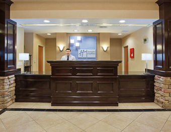 Holiday Inn Express Hotel & Suites Lincoln-roseville Area