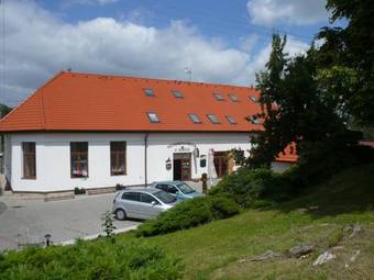 Hostal Restaurace A Penzion U Novaku