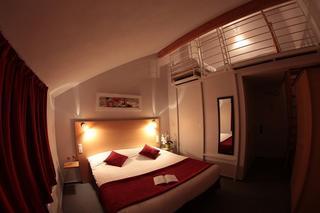 Hotel Carr� Py' H�tel
