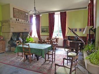 Hostal Maison D'h�tes Le Ch�teau De Puxe