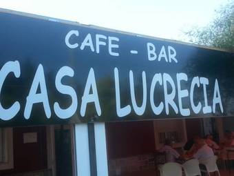 Hostal Casa Lucrecia