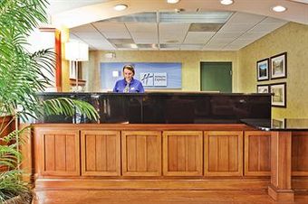 Holiday Inn Express Hotel & Suites Conover - Hickory Area