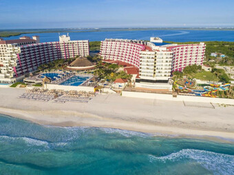 Hotel Crown Paradise Club Cancun All Inclusive