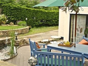 Armidale Cottages Bed & Breakfast