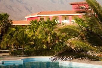 Hotel Santantao Art Resort