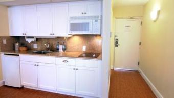 Hotel Pink Shell Beach Resort & Spa