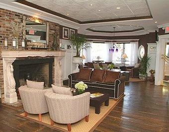 Danfords Hotel And Marina