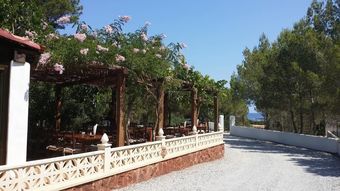 Hostal Restaurante Pou Des Lle�