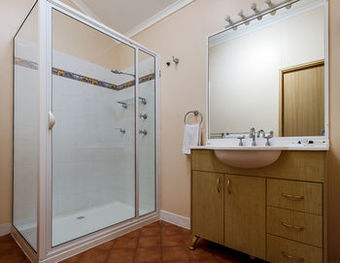 Hotel Thou Walla Sunset Retreat