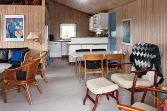 Three-bedroom Holiday Home In L�kken 11