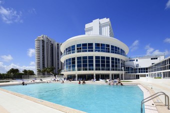 Aparthotel New Point Miami
