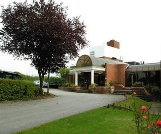 Hotel Elizabeth Hull (.)