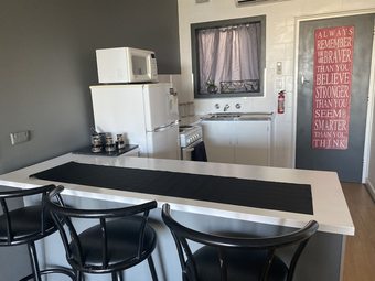 Apartment On Tennyson