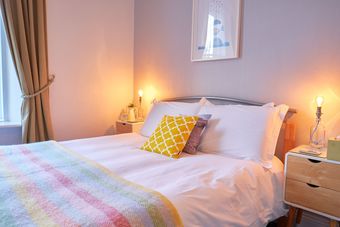 Hostal Corner Beech House