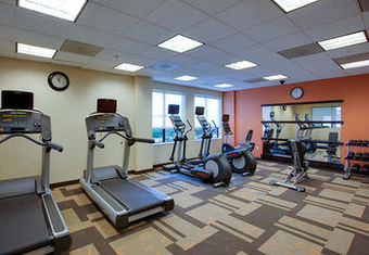 Hotel Courtyard By Marriott Republic Aprt Long Island/farmingdale