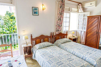 Bed & Breakfast Les Chambres D'hotes De La Villa Cayol