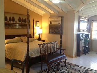 Hotel Mary's Boon Beach Resort & Spa