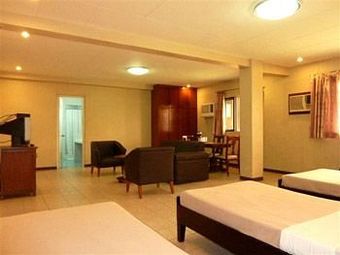 Circle Inn - Hotel & Suites