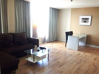 The City Hotel Sriracha