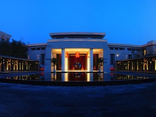 Hotel Angsana Fuxian Lake