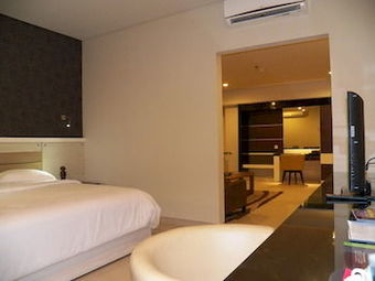 T-more Hotel & Lounge