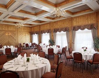 Apartamento Pinestone Resort And Conference Centre