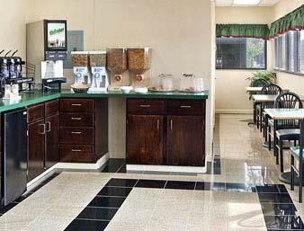 Motel Super 8 - Suwanee Ga