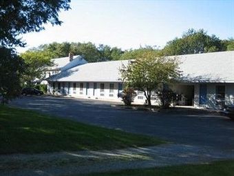 Hotel Captains Quarters Motel & Conference Center