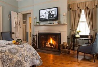 Caldwell House Bed & Breakfast