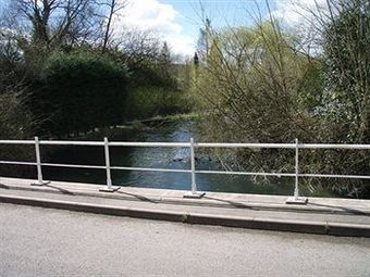 Hostal The Crown And Anchor