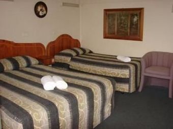 Ardeanal Motel West Wyalong