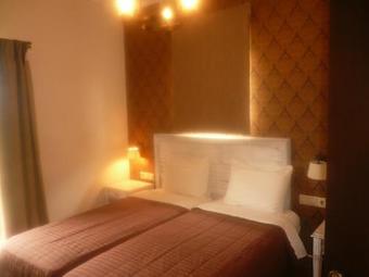 Hostal Fotis Rooms