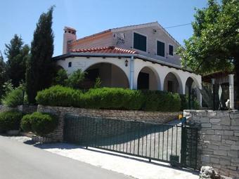 Holiday Home In Skrip/insel Brac 5973