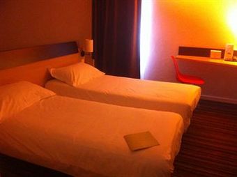 Hotel Kyriad Tours Sud