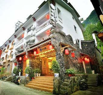 Hostal Destination Youth Hostel