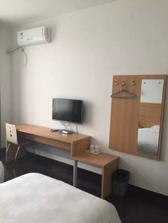 Huashan Mountain Baolianju International Youth Hostel