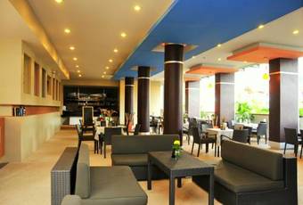 Hotel Am Surin Place