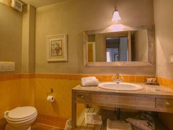 Special Apartments In Braccagni With Orthopedic Beds