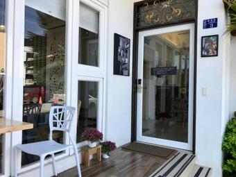 Bed & Breakfast Coral Reef