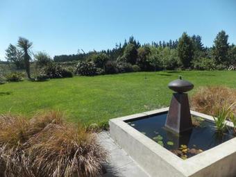 Bed & Breakfast Number Six Homestay