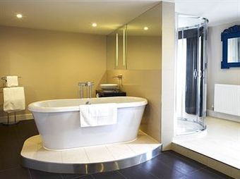 Hotel Beaumont Estate