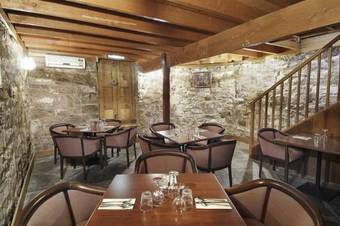 Standpipe Golf Motor Inn