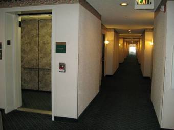 Hotel Tyme Square Inn & Suites