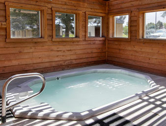 Hotel Days Inn & Suites West/golden