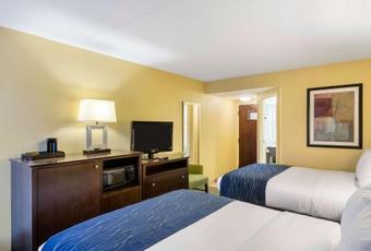 Hotel Comfort Inn And Suites Newark