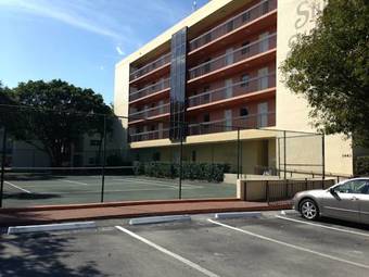 Hotel Surfsider Resort - A Timeshare Resort