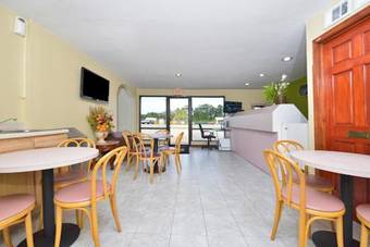 Hotel Super 8 Brunswick