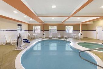 Hotel Country Inn & Suites By Carlson Savannah-midtown